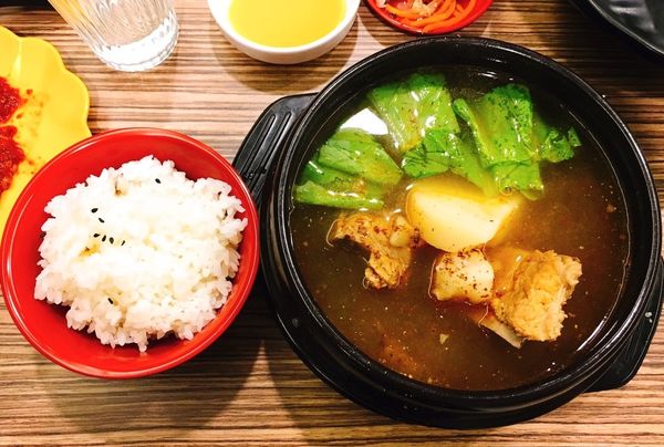 林口馬鈴薯豬骨湯,辣章魚,韓式料理 @艾瑪  吃喝玩樂札記