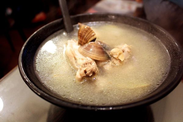 台g店,雞湯 @艾瑪  吃喝玩樂札記