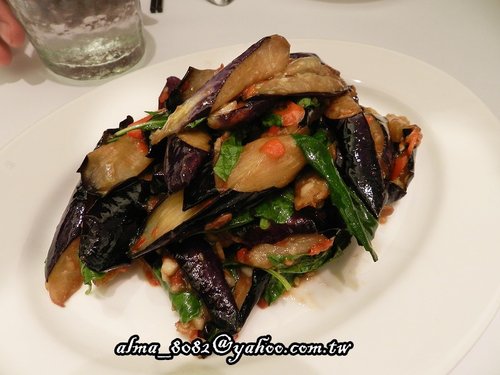 瓦城泰式料理,神戶菓子kobe cake atelier 瓦城泰式料理,神戶菓子kobe cake atelier