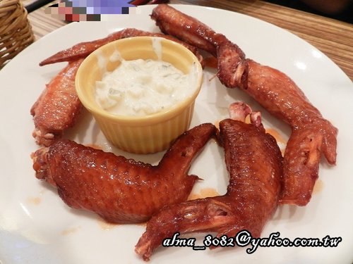 rebel 漢堡餐廳,鮮蝦佐泰式酸甜醬漢堡 rebel 漢堡餐廳,鮮蝦佐泰式酸甜醬漢堡