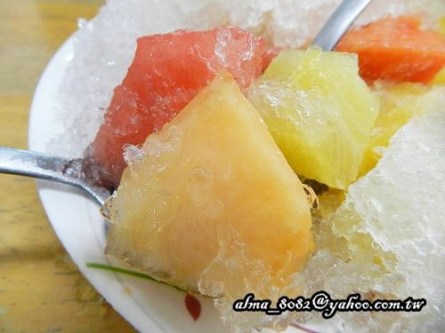 天品排骨酥米糕碗粿,小夜城冰菓冷飲 天品排骨酥米糕碗粿,小夜城冰菓冷飲
