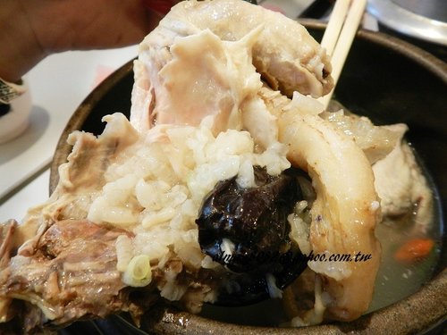 人蔘雞湯,年糕,濟州,濟州豆腐鍋之家,石鍋拌飯,豆腐鍋,韓式料理 人蔘雞湯,年糕,濟州,濟州豆腐鍋之家,石鍋拌飯,豆腐鍋,韓式料理