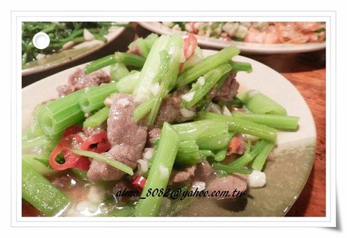 復古餐廳,摸油湯,炒過貓,熱炒,紅土土豆,芙蓉蛋,芹菜牛肉,蒼蠅頭,豬油拌飯,香菇筍湯,鹹酥蝦 復古餐廳,摸油湯,炒過貓,熱炒,紅土土豆,芙蓉蛋,芹菜牛肉,蒼蠅頭,豬油拌飯,香菇筍湯,鹹酥蝦