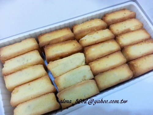 博多拉麵,博多炸雞,小潘潘鳳梨酥,真大尾大魷魚,華西街夜市,飛碟燒,鮮蝦可樂餅 博多拉麵,博多炸雞,小潘潘鳳梨酥,真大尾大魷魚,華西街夜市,飛碟燒,鮮蝦可樂餅