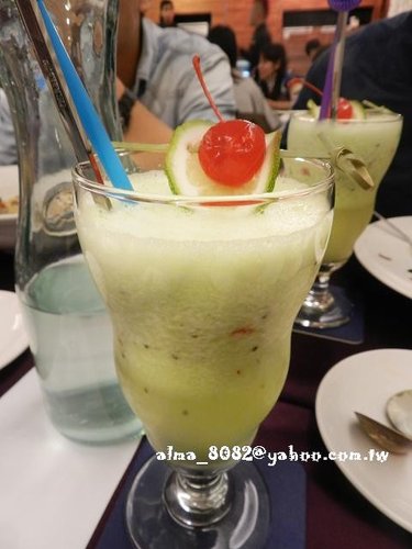olive橄欖義大利餐廳,檸檬奶油蝦義大利麵,燻鮭魚沙拉,義大利餐廳,蒜香白酒蛤蠣細扁麵,隨意鳥地方 olive橄欖義大利餐廳,檸檬奶油蝦義大利麵,燻鮭魚沙拉,義大利餐廳,蒜香白酒蛤蠣細扁麵,隨意鳥地方
