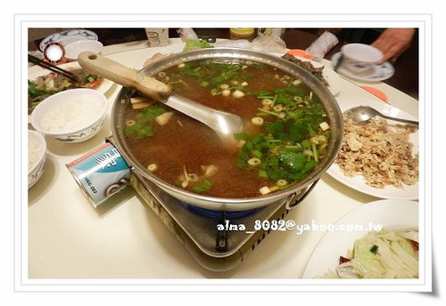 塔香什錦,牛家莊,牛暔湯,牛肉炒飯,蔥爆牛肉,薑絲大腸,鵝腸韭菜,鹽焗雞 塔香什錦,牛家莊,牛暔湯,牛肉炒飯,蔥爆牛肉,薑絲大腸,鵝腸韭菜,鹽焗雞