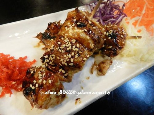 握壽司,日本料理,東街,東街日本料理,炙燒鮭魚握壽司,雞肉串燒 握壽司,日本料理,東街,東街日本料理,炙燒鮭魚握壽司,雞肉串燒
