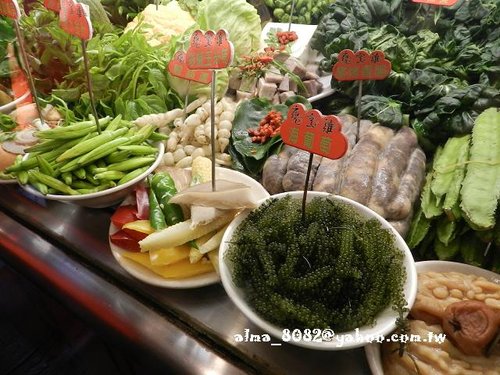 包心圓,宜蘭美食,植物園,牛奶土司,甕窯雞,義珍香,菓風,香草菲菲,麥香核桃 包心圓,宜蘭美食,植物園,牛奶土司,甕窯雞,義珍香,菓風,香草菲菲,麥香核桃