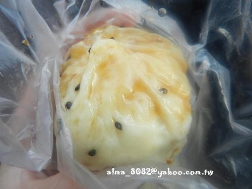 三角脆皮紅豆餅,劉家水煎包,墾丁蛋蛋,曼谷燒便當,珍記豬血糕,老蔡水煎包,鶯歌老街古窯燒披薩