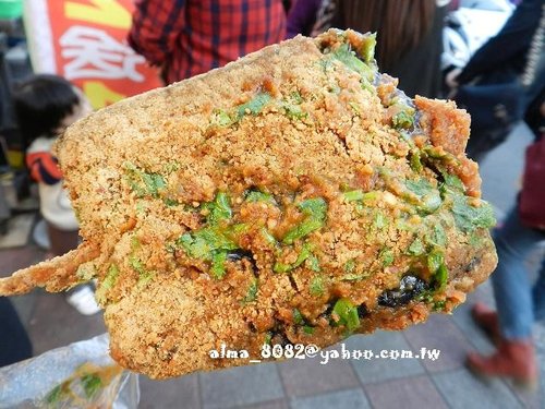 三角脆皮紅豆餅,劉家水煎包,墾丁蛋蛋,曼谷燒便當,珍記豬血糕,老蔡水煎包,鶯歌老街古窯燒披薩