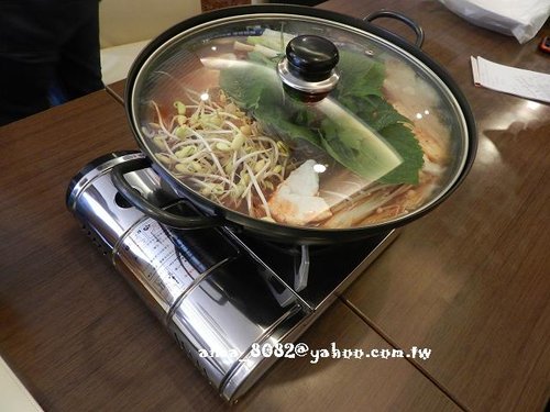 漢挐屋,韓式拉麵,韓式料理,韓式漾釀炸雞,韓式炸雞,馬鈴薯豚骨湯 漢挐屋,韓式拉麵,韓式料理,韓式漾釀炸雞,韓式炸雞,馬鈴薯豚骨湯