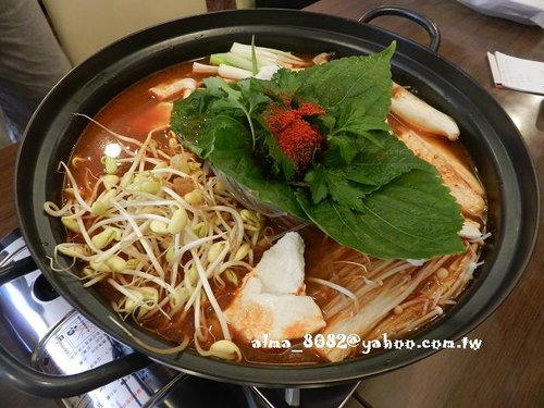 漢挐屋,韓式拉麵,韓式料理,韓式漾釀炸雞,韓式炸雞,馬鈴薯豚骨湯
