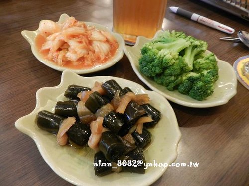 漢挐屋,韓式拉麵,韓式料理,韓式漾釀炸雞,韓式炸雞,馬鈴薯豚骨湯 漢挐屋,韓式拉麵,韓式料理,韓式漾釀炸雞,韓式炸雞,馬鈴薯豚骨湯