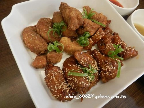 漢挐屋,韓式拉麵,韓式料理,韓式漾釀炸雞,韓式炸雞,馬鈴薯豚骨湯 漢挐屋,韓式拉麵,韓式料理,韓式漾釀炸雞,韓式炸雞,馬鈴薯豚骨湯