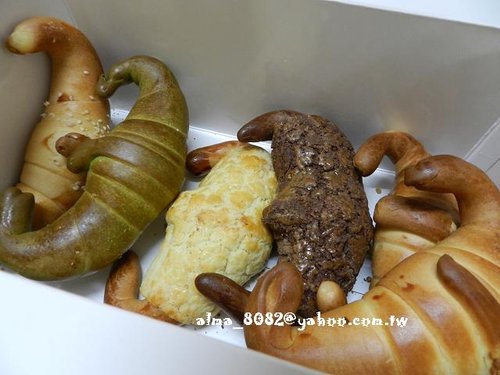 一期一會,三峽老街,吳寶春,招牌三明治,洪瑞珍三明治,牛角麵包,神戶鬆餅,辦手禮,金三峽牛角,陳無嫌鳳梨酥 一期一會,三峽老街,吳寶春,招牌三明治,洪瑞珍三明治,牛角麵包,神戶鬆餅,辦手禮,金三峽牛角,陳無嫌鳳梨酥