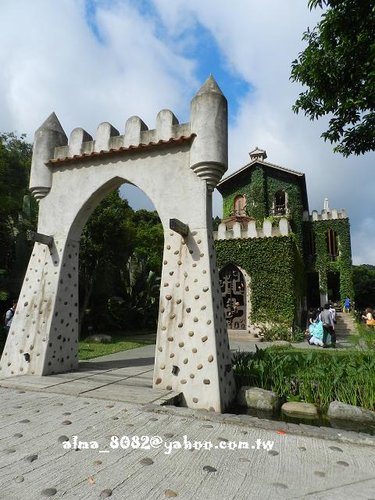 aqua,台中日出宮原眼科,台中餐廳,天堂古堡餐廳,天空之城,水相餐廳,鳥人餐廳 @艾瑪  吃喝玩樂札記