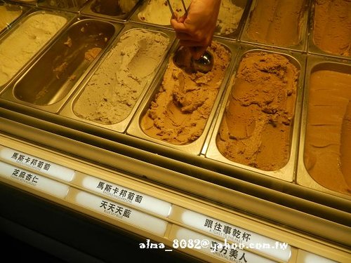 aqua,台中日出宮原眼科,台中餐廳,天堂古堡餐廳,天空之城,水相餐廳,鳥人餐廳