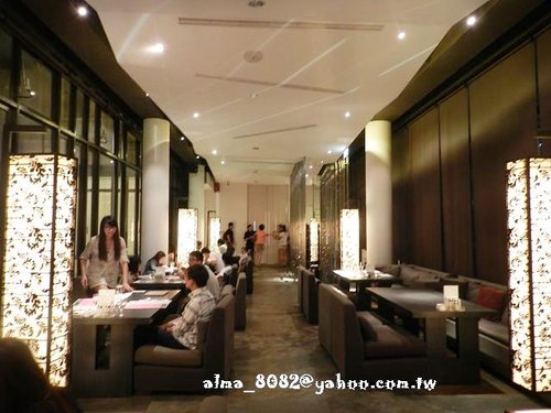 aqua,台中日出宮原眼科,台中餐廳,天堂古堡餐廳,天空之城,水相餐廳,鳥人餐廳