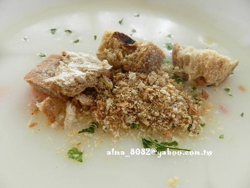 中港臭豆腐,新莊運動中心,蚵仔麵線,靴子義大利餐館 中港臭豆腐,新莊運動中心,蚵仔麵線,靴子義大利餐館