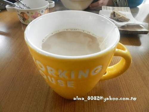 中港臭豆腐,新莊運動中心,蚵仔麵線,靴子義大利餐館 中港臭豆腐,新莊運動中心,蚵仔麵線,靴子義大利餐館