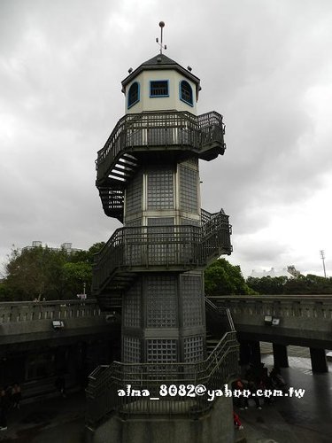 中港臭豆腐,新莊運動中心,蚵仔麵線,靴子義大利餐館 中港臭豆腐,新莊運動中心,蚵仔麵線,靴子義大利餐館