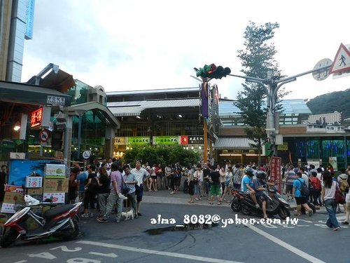 南港老張炭烤胡椒餅,士林伯豆花,士林夜市,士林科教,泰味廚房,泰式料理,老張,老牌士林十全排骨,胡椒餅,藥燉排骨 南港老張炭烤胡椒餅,士林伯豆花,士林夜市,士林科教,泰味廚房,泰式料理,老張,老牌士林十全排骨,胡椒餅,藥燉排骨