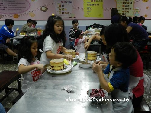 diy,冰淇淋,港飲,義美,義美見學館,脆皮吐司,麵包 diy,冰淇淋,港飲,義美,義美見學館,脆皮吐司,麵包