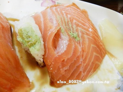 三味食堂,便宜,天婦羅,好吃,日本料理,超大握壽司,雞肉唐揚,餐廳,鮭魚,鮭魚握壽司 三味食堂,便宜,天婦羅,好吃,日本料理,超大握壽司,雞肉唐揚,餐廳,鮭魚,鮭魚握壽司