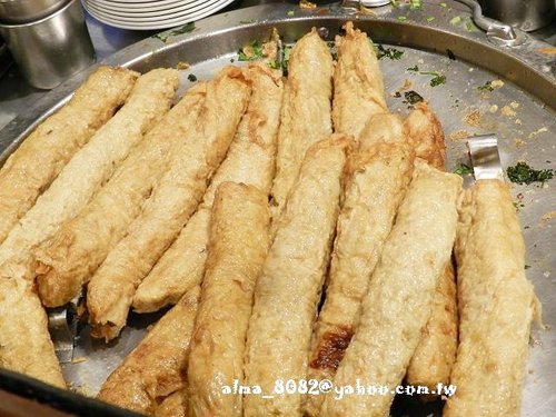 大溪老街,百年油飯,豆干,黃大目總店 大溪老街,百年油飯,豆干,黃大目總店