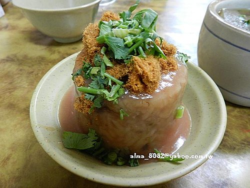 哥弟筒仔米糕,宜蘭土包子,林鴻鈞滷味,盧記涼麵 哥弟筒仔米糕,宜蘭土包子,林鴻鈞滷味,盧記涼麵
