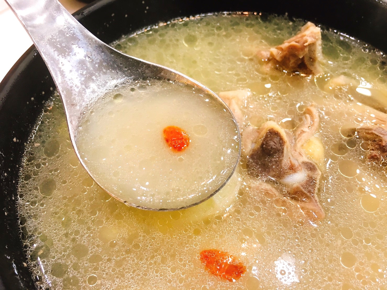 【桃園 台G店】南平路分店補一下。香醇好喝的蒜頭雞湯 【桃園 台G店】南平路分店補一下。香醇好喝的蒜頭雞湯