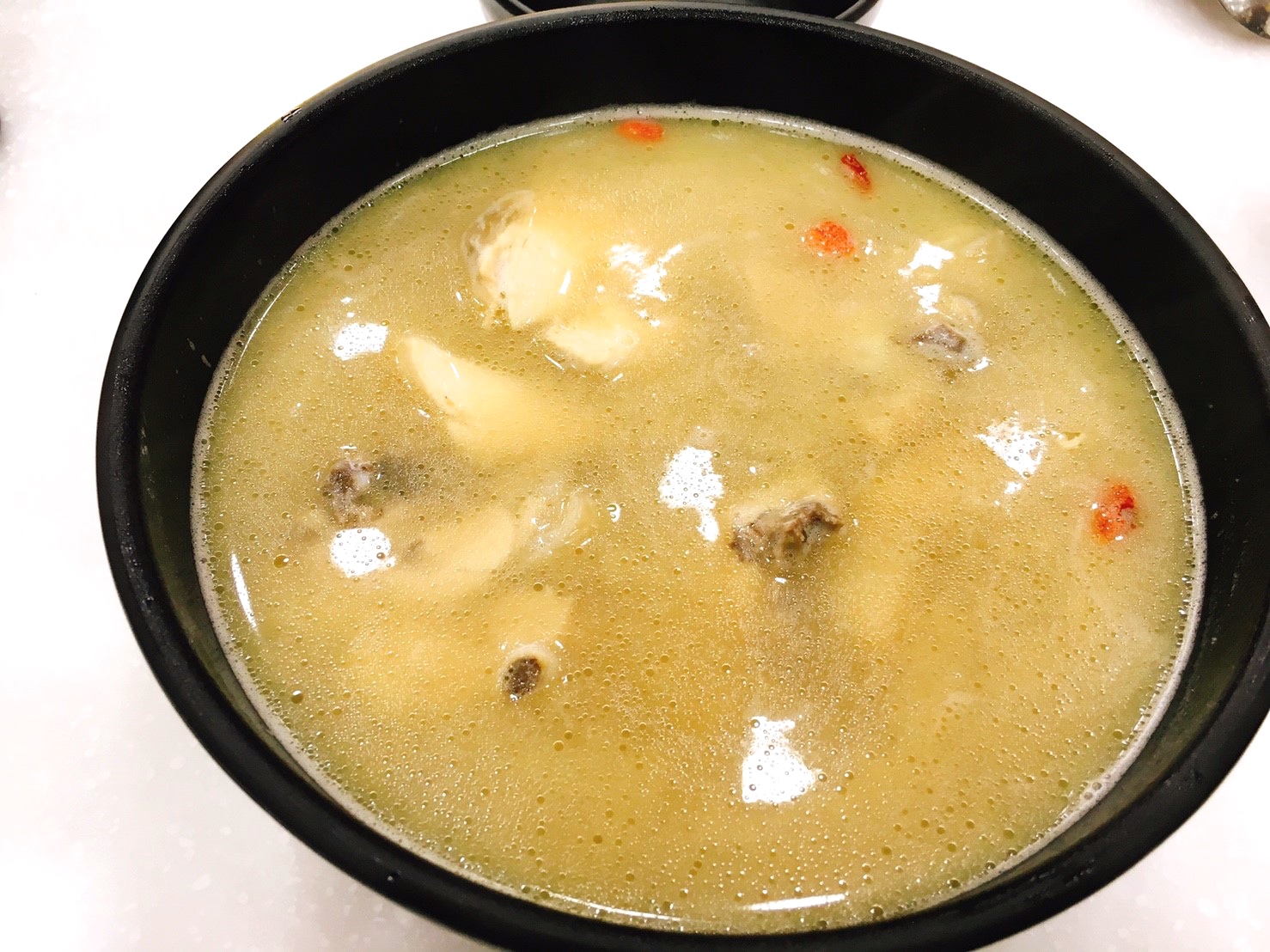 【桃園 台G店】南平路分店補一下。香醇好喝的蒜頭雞湯 【桃園 台G店】南平路分店補一下。香醇好喝的蒜頭雞湯
