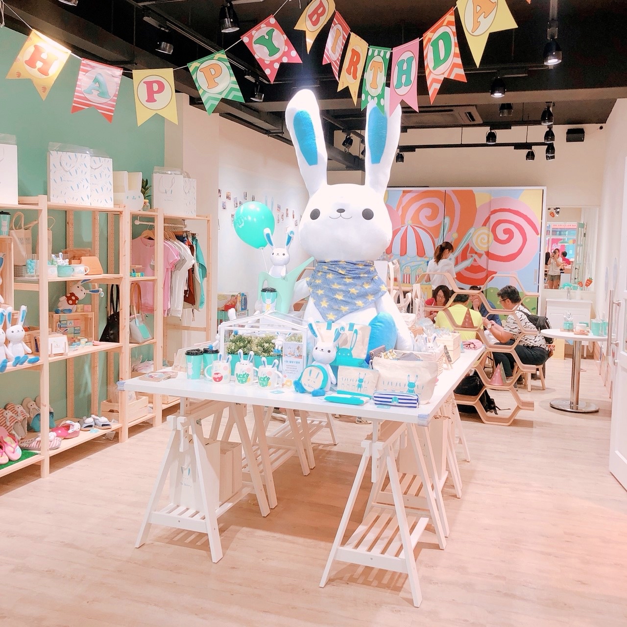 【桃園 BoBonny啵啵樂園一號店】全新打造親子生活。手作襪娃娃、說故事、啵啵妮磅蛋糕超療癒！