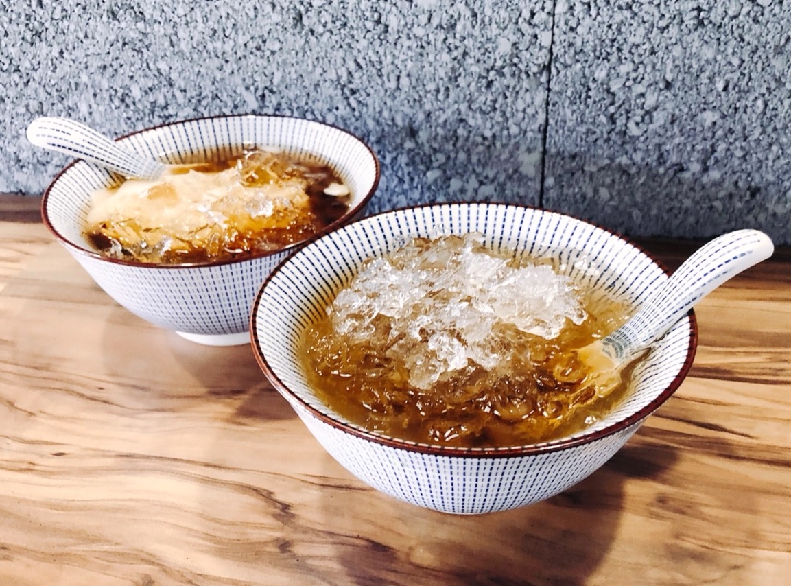 【桃園 朝豆花】傳承夜市42年老店。二代文青店新出發“小碎冰豆花透沁涼”