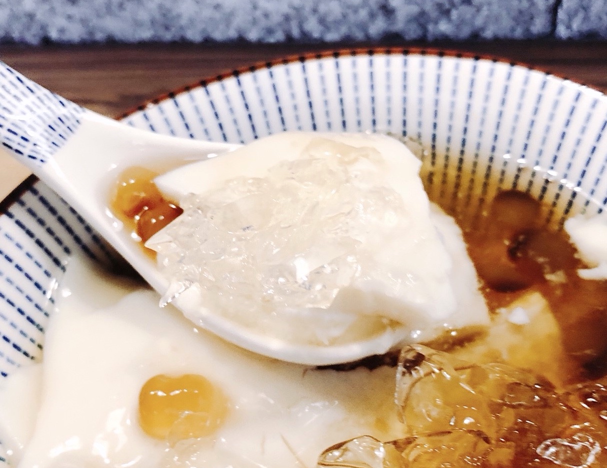 【桃園 朝豆花】傳承夜市42年老店。二代文青店新出發“小碎冰豆花透沁涼”