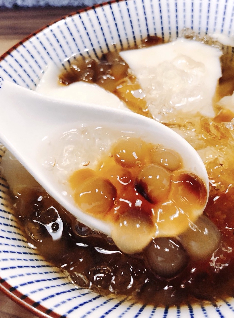 【桃園 朝豆花】傳承夜市42年老店。二代文青店新出發“小碎冰豆花透沁涼”