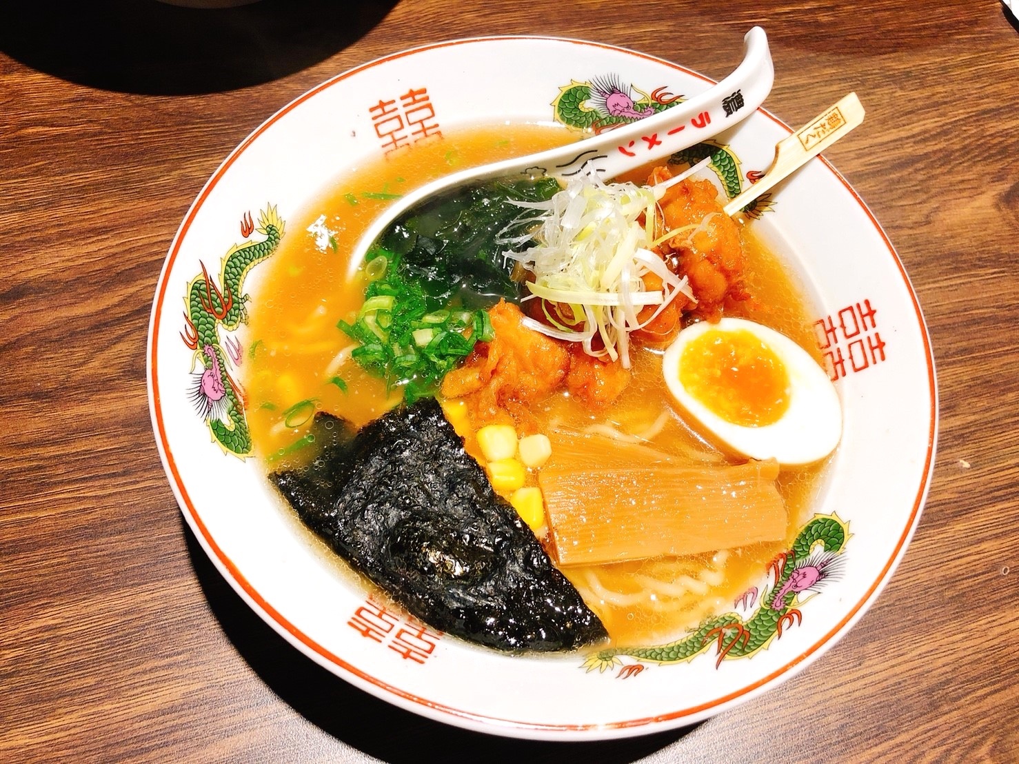 【桃園 麵屋濃】日本食卷機點餐。雙倍蒜墨湯頭超濃醇+超份量唐揚串 【桃園 麵屋濃】日本食卷機點餐。雙倍蒜墨湯頭超濃醇+超份量唐揚串