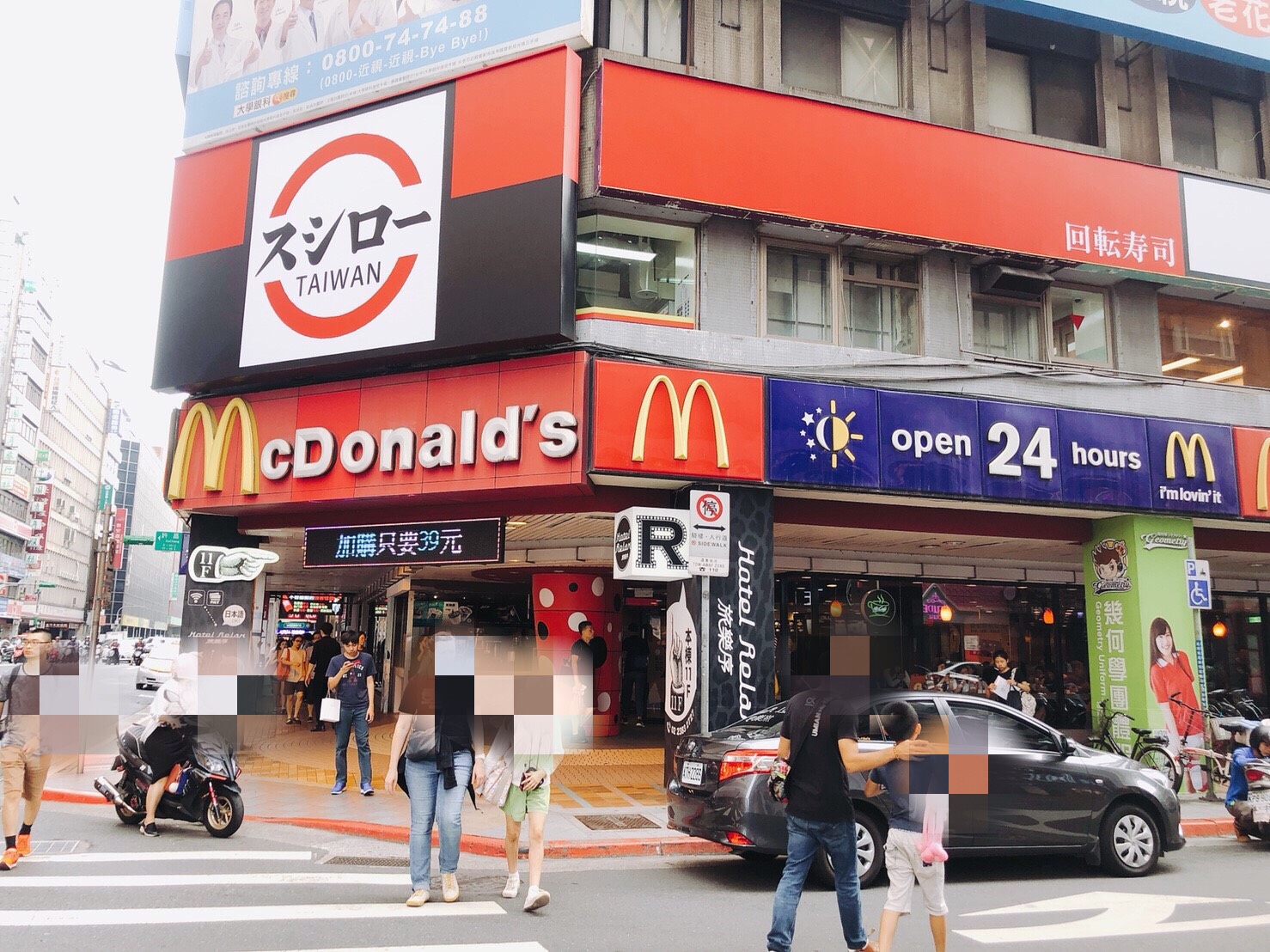 【台北 壽司郎】日本最大No.1迴轉壽司。導入IT晶片技術 . 壽司盤超過350公尺報廢處理!!! 【台北 壽司郎】日本最大No.1迴轉壽司。導入IT晶片技術 . 壽司盤超過350公尺報廢處理!!!
