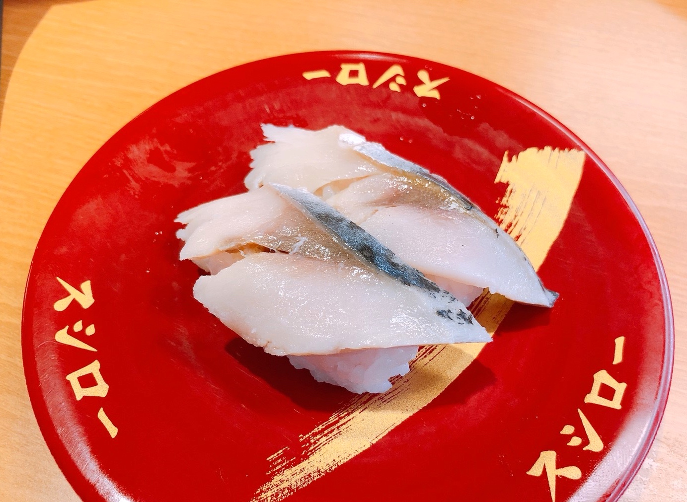 【台北 壽司郎】日本最大No.1迴轉壽司。導入IT晶片技術 . 壽司盤超過350公尺報廢處理!!! 【台北 壽司郎】日本最大No.1迴轉壽司。導入IT晶片技術 . 壽司盤超過350公尺報廢處理!!!