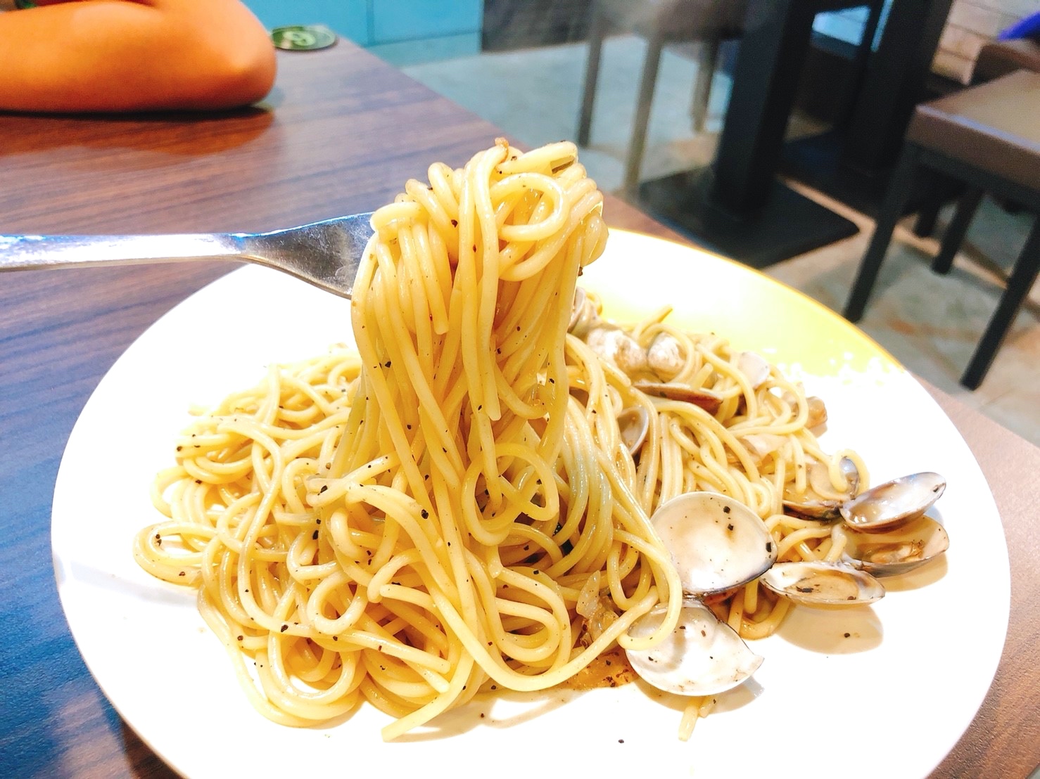 【桃園 快炒義大利麵】托斯卡尼尼快炒新品牌。飲品無限喝、份量給的足!!可惜品質有待加強