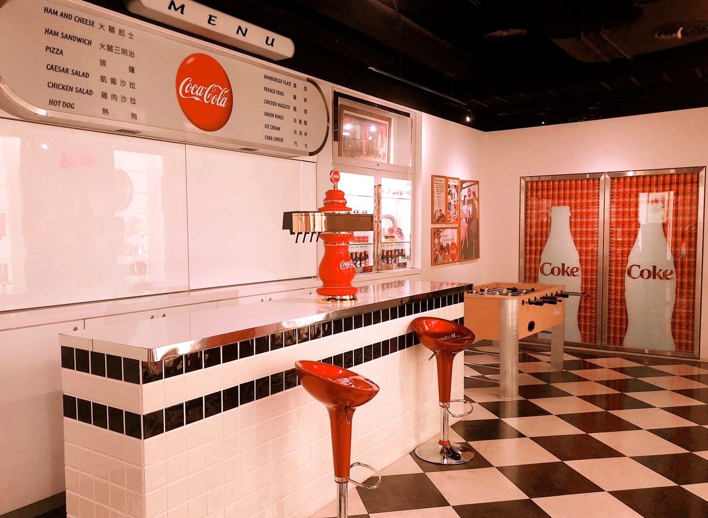 【桃園 可口可樂博物館】台灣Coca-Cola邁入50週年。免費入館還有冰涼可樂喝!!