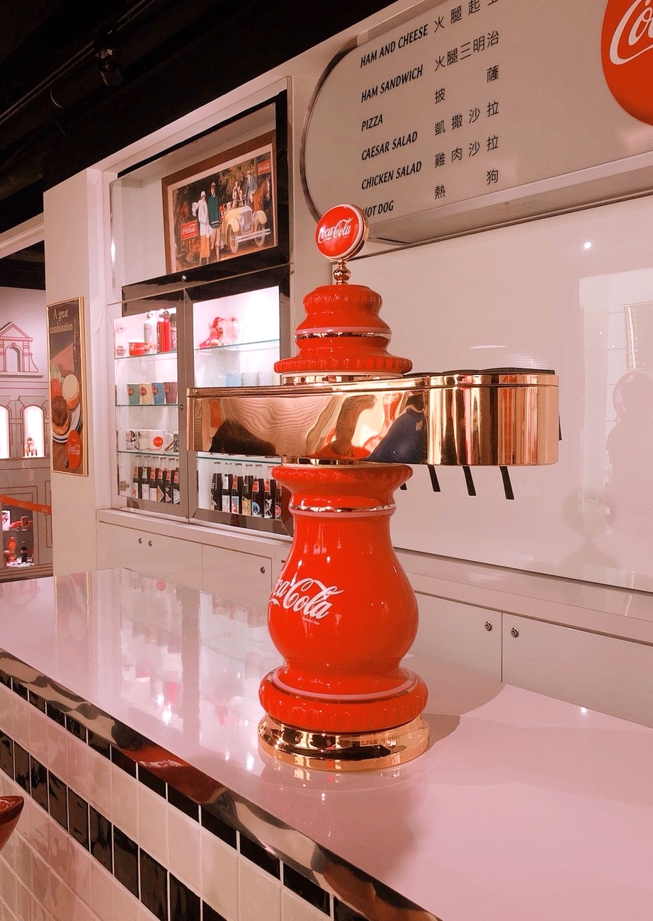 【桃園 可口可樂博物館】台灣Coca-Cola邁入50週年。免費入館還有冰涼可樂喝!! 【桃園 可口可樂博物館】台灣Coca-Cola邁入50週年。免費入館還有冰涼可樂喝!!