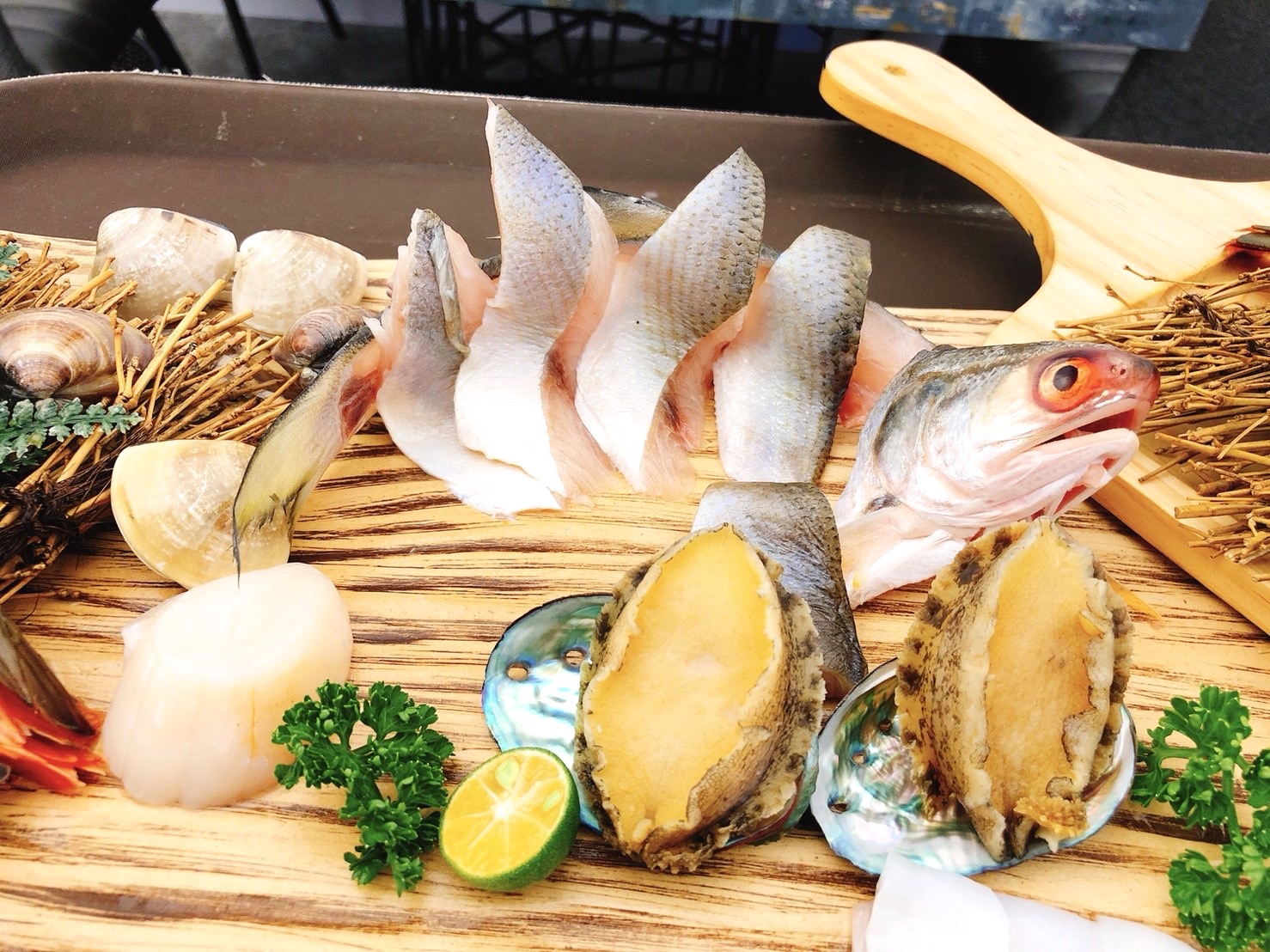 【桃園 9Floor玖樓鍋物】霸氣海鮮獨木舟「海洋交響樂」。適合海鮮控的手作料理鍋物店