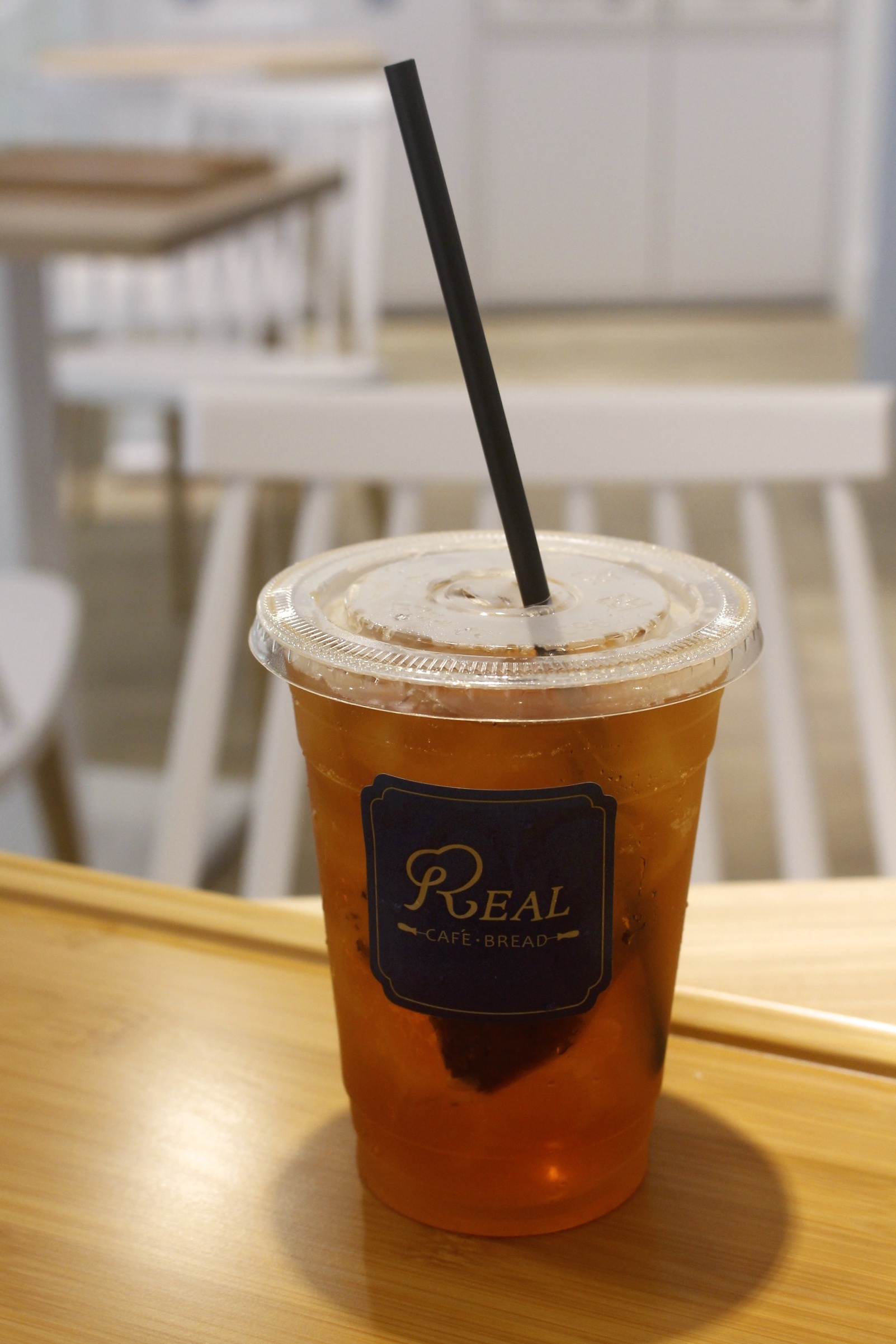 【桃園 REAL真‧CAFÉ‧BREAD】新型態麵包時尚店。鎮店之寶「酒釀桂圓」歐式麵包超美味！