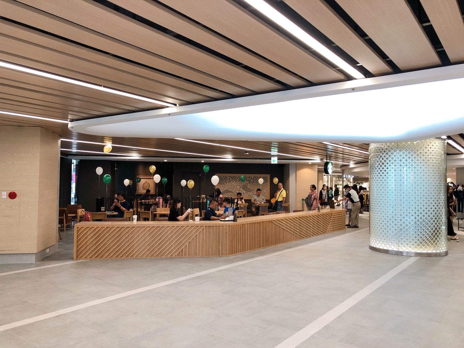【桃園 統領廣場 TONLIN PLAZA】9/15試營運!日本表參道街頭超時尚(內文:各店開幕優惠時間) 【桃園 統領廣場 TONLIN PLAZA】9/15試營運!日本表參道街頭超時尚(內文:各店開幕優惠時間)