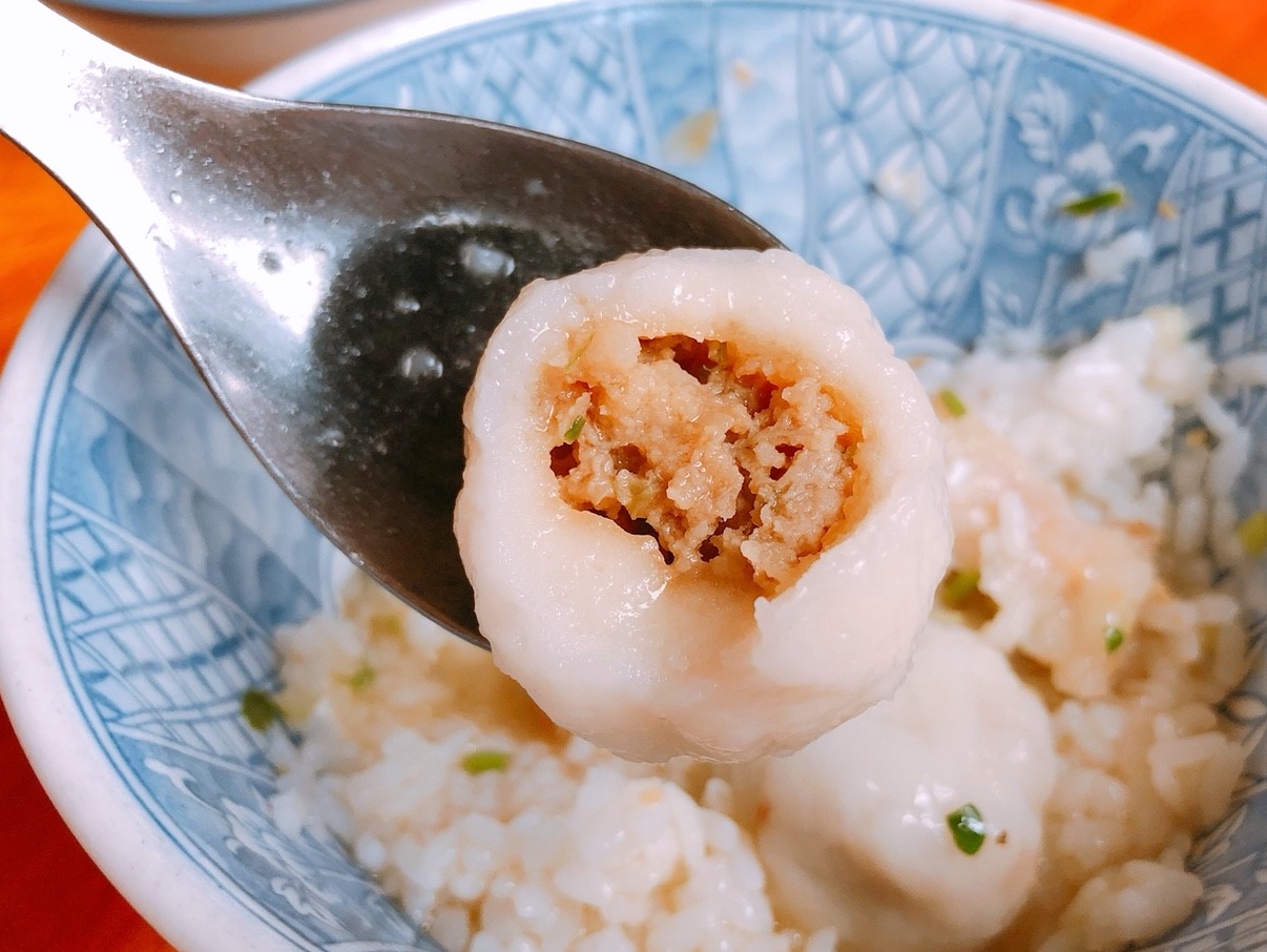 【台北 老阿伯魷魚羹】傳承一甲子的古早味。綜合羹搭配手工油蔥飯值得一嚐