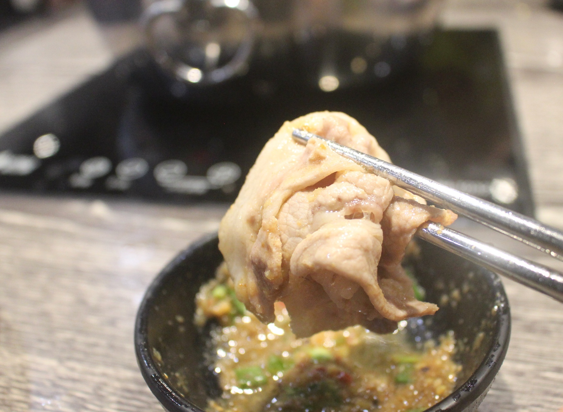 【桃園 上官木桶鍋(中壢加盟店)】桃園第一家！吃痛風鍋不用跑蘆洲。頂級海鮮和牛店
