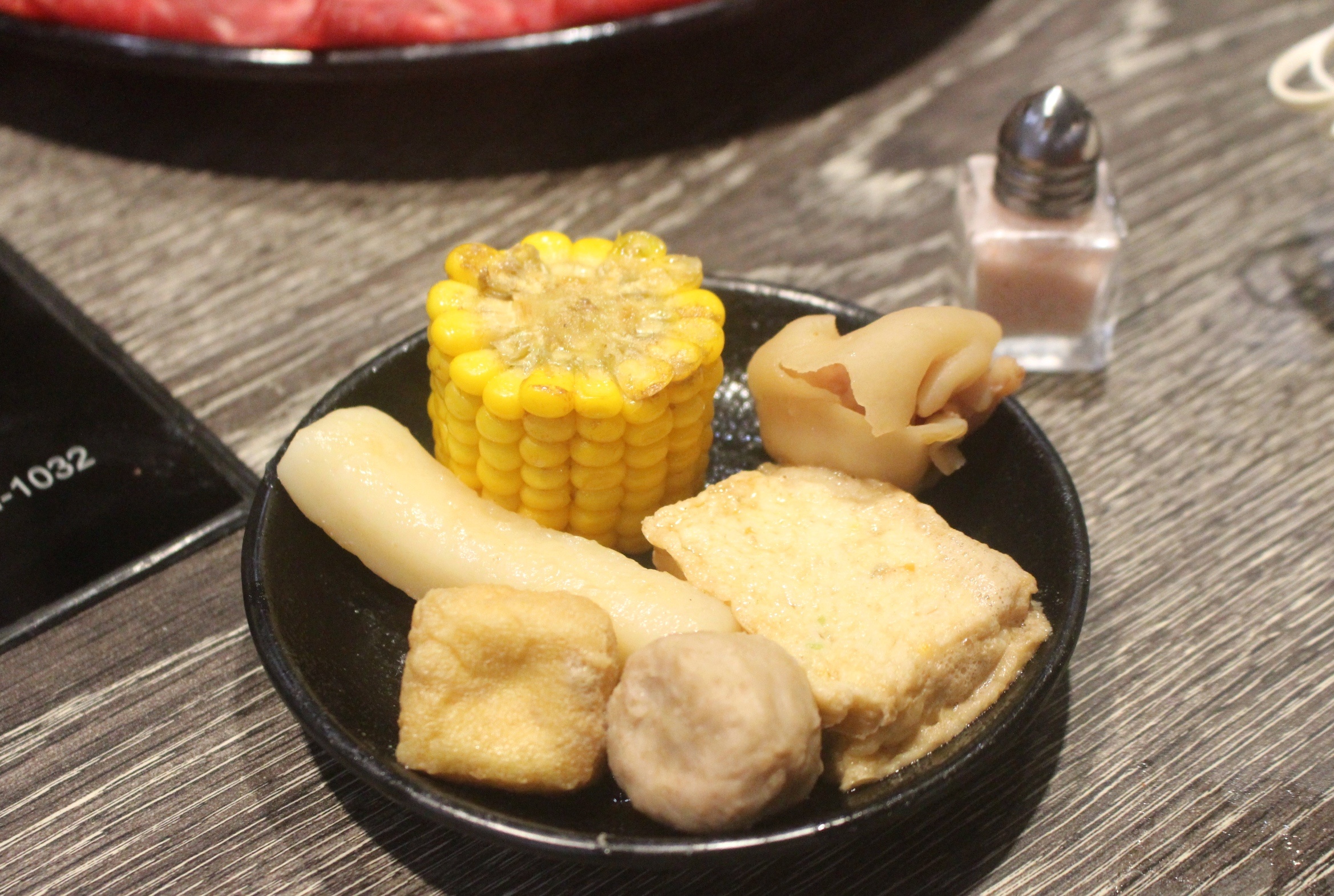 【桃園 上官木桶鍋(中壢加盟店)】桃園第一家!吃痛風鍋不用跑蘆洲。頂級海鮮和牛店 【桃園 上官木桶鍋(中壢加盟店)】桃園第一家!吃痛風鍋不用跑蘆洲。頂級海鮮和牛店
