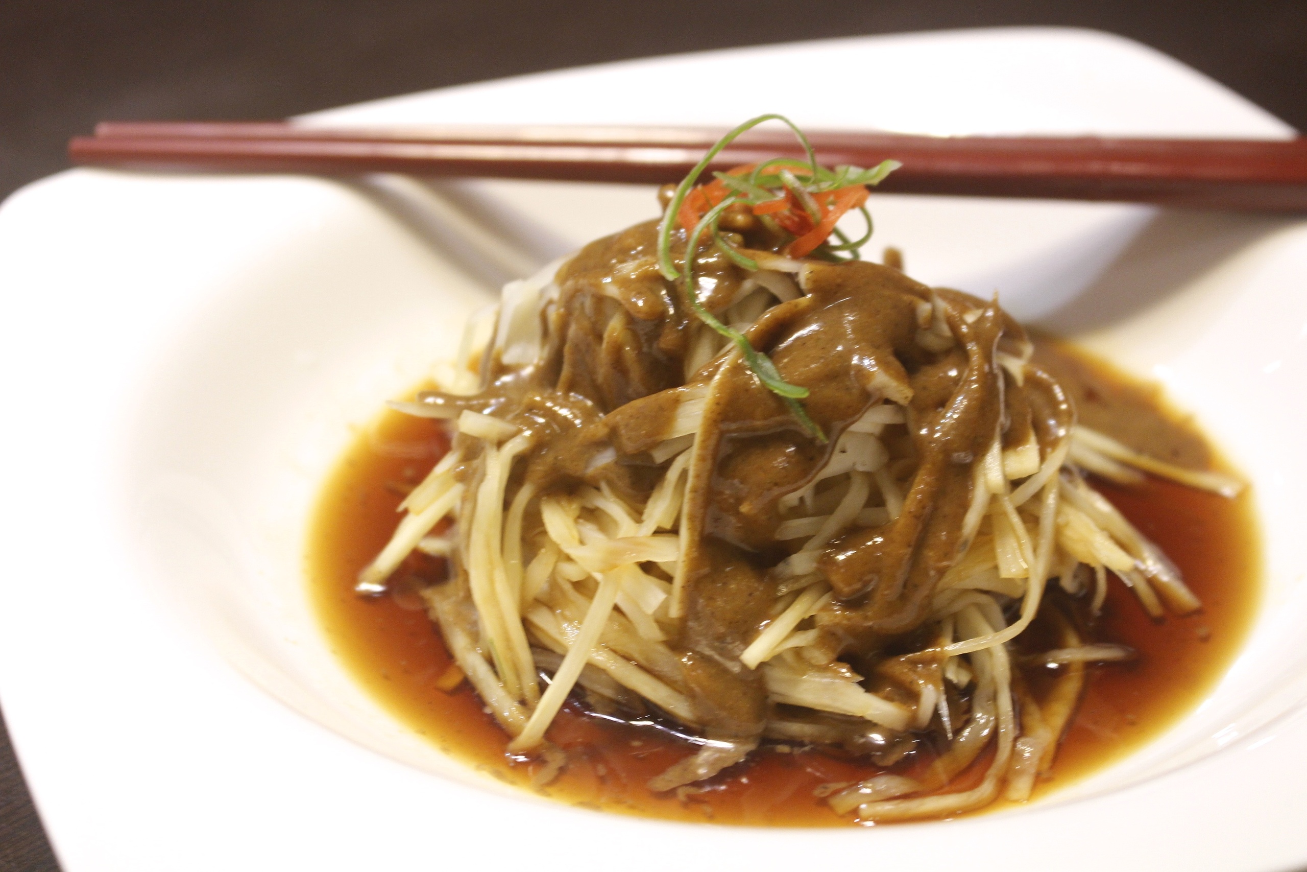 【桃園 點水樓】工業區藏身東方樓。品嚐秋蟹好時機!更不能錯過No.1彩色小籠包 【桃園 點水樓】工業區藏身東方樓。品嚐秋蟹好時機!更不能錯過No.1彩色小籠包
