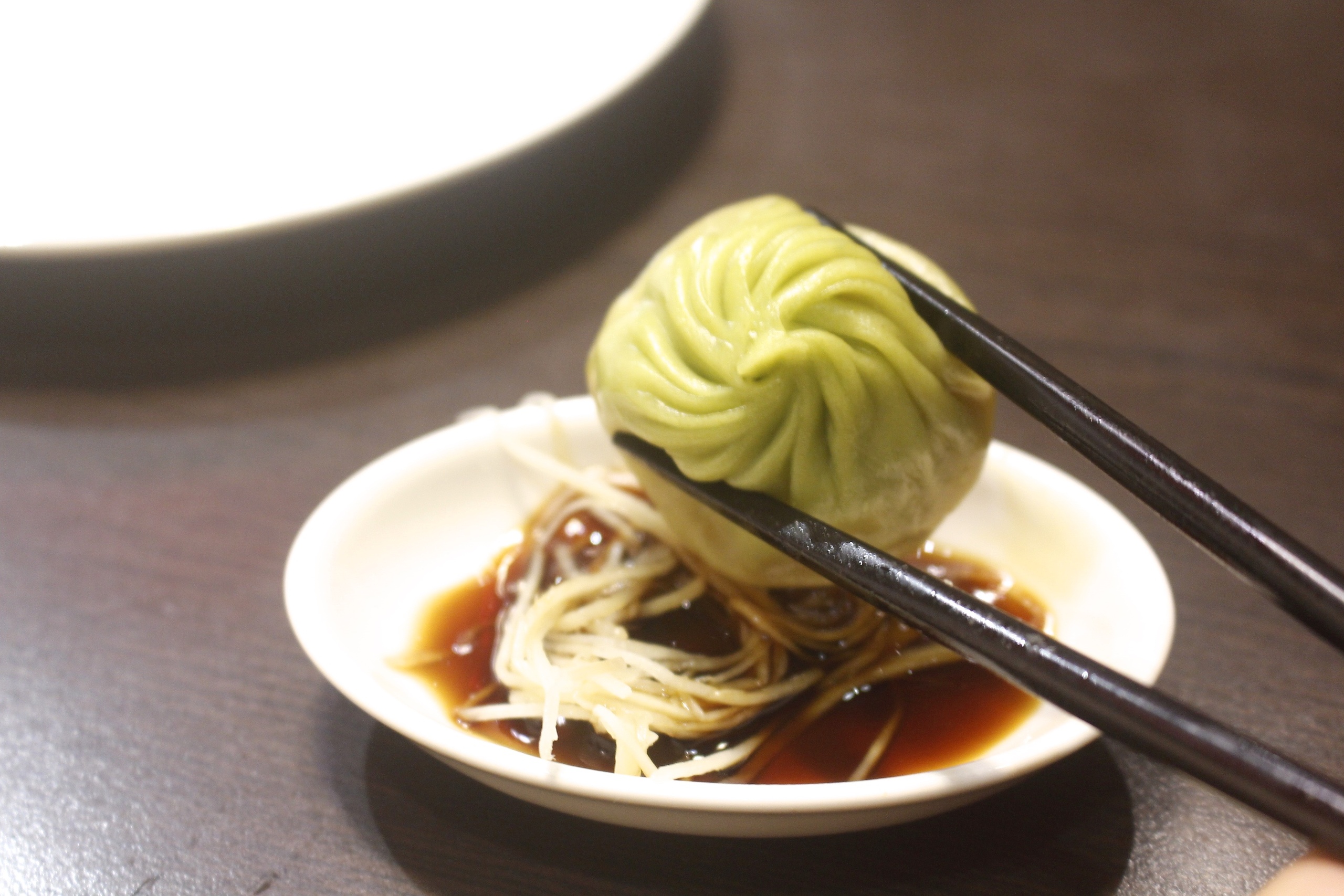 【桃園 點水樓】工業區藏身東方樓。品嚐秋蟹好時機!更不能錯過No.1彩色小籠包 【桃園 點水樓】工業區藏身東方樓。品嚐秋蟹好時機!更不能錯過No.1彩色小籠包
